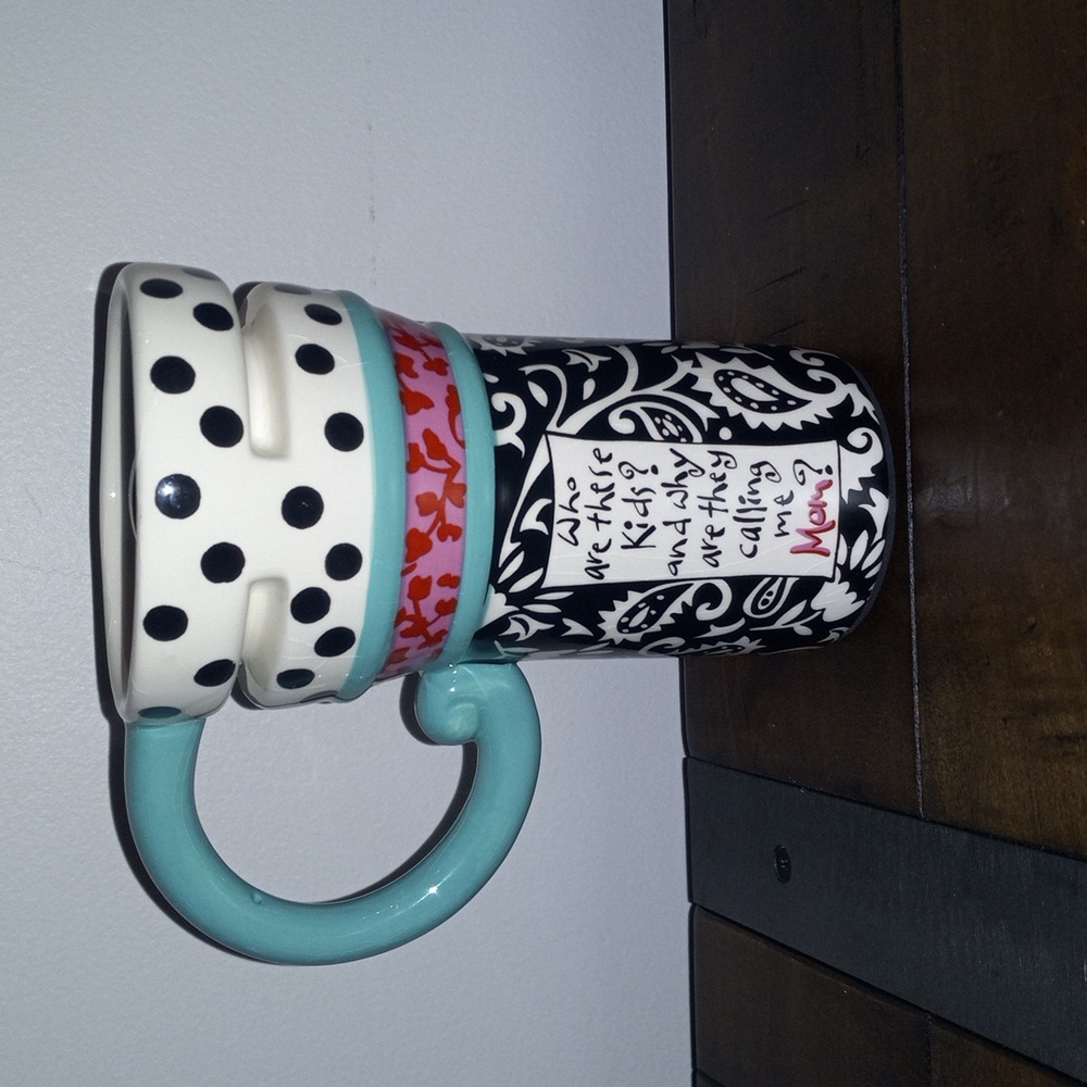 Ceramic mug with lid